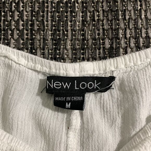 New Look off the shoulder top with fluted sleeves - Picture 3 of 3